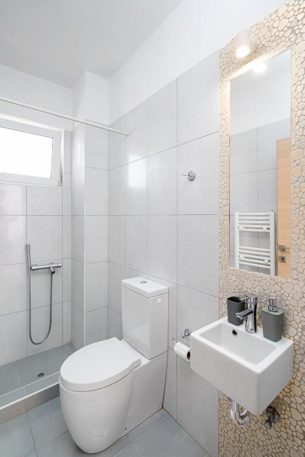 Mira Sitia Luxury Apartment Exteriör bild